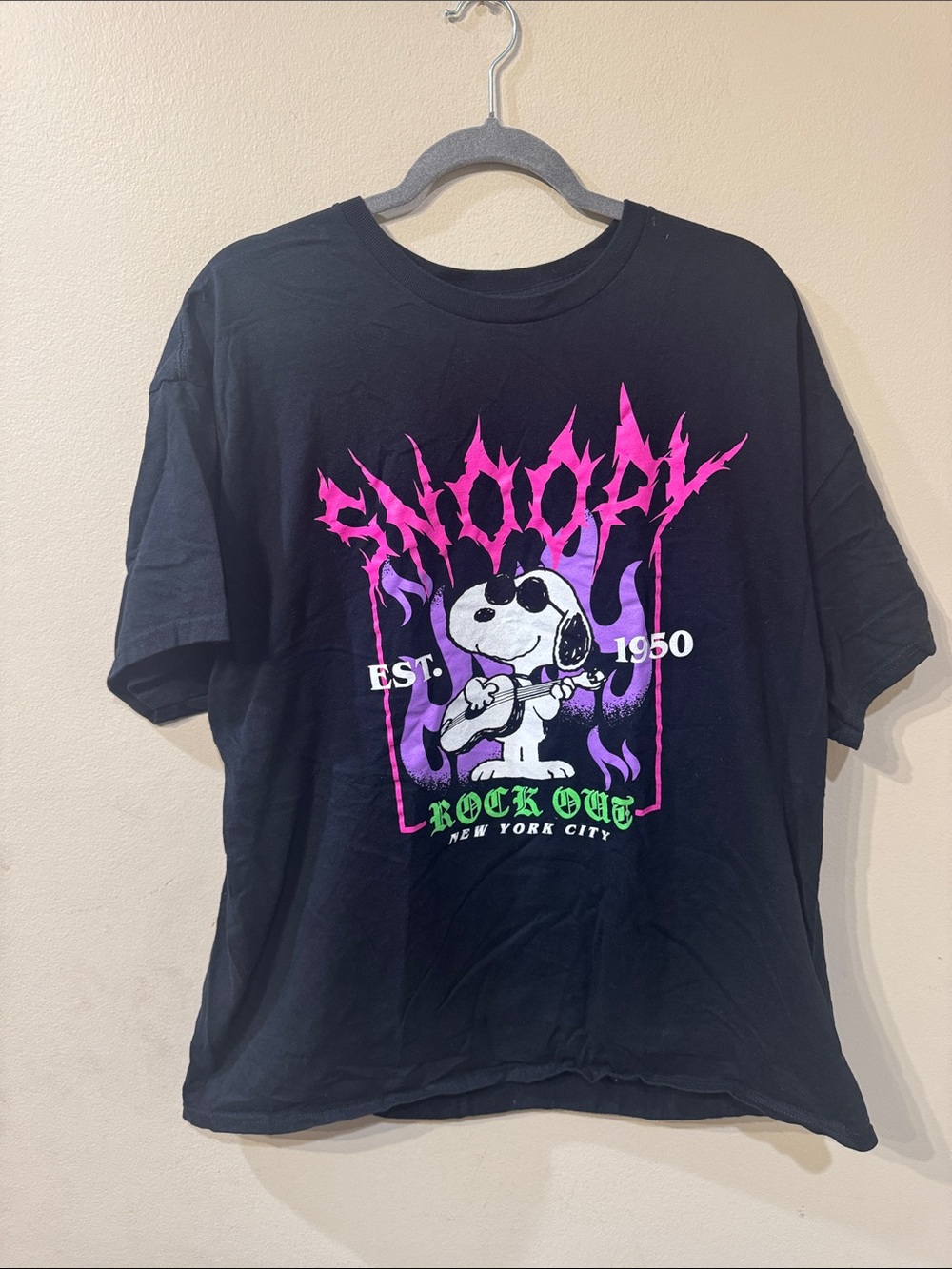 Unisex cotton black Peanuts Hybrid Snoopy Rock Out New York City shirt sz 2x